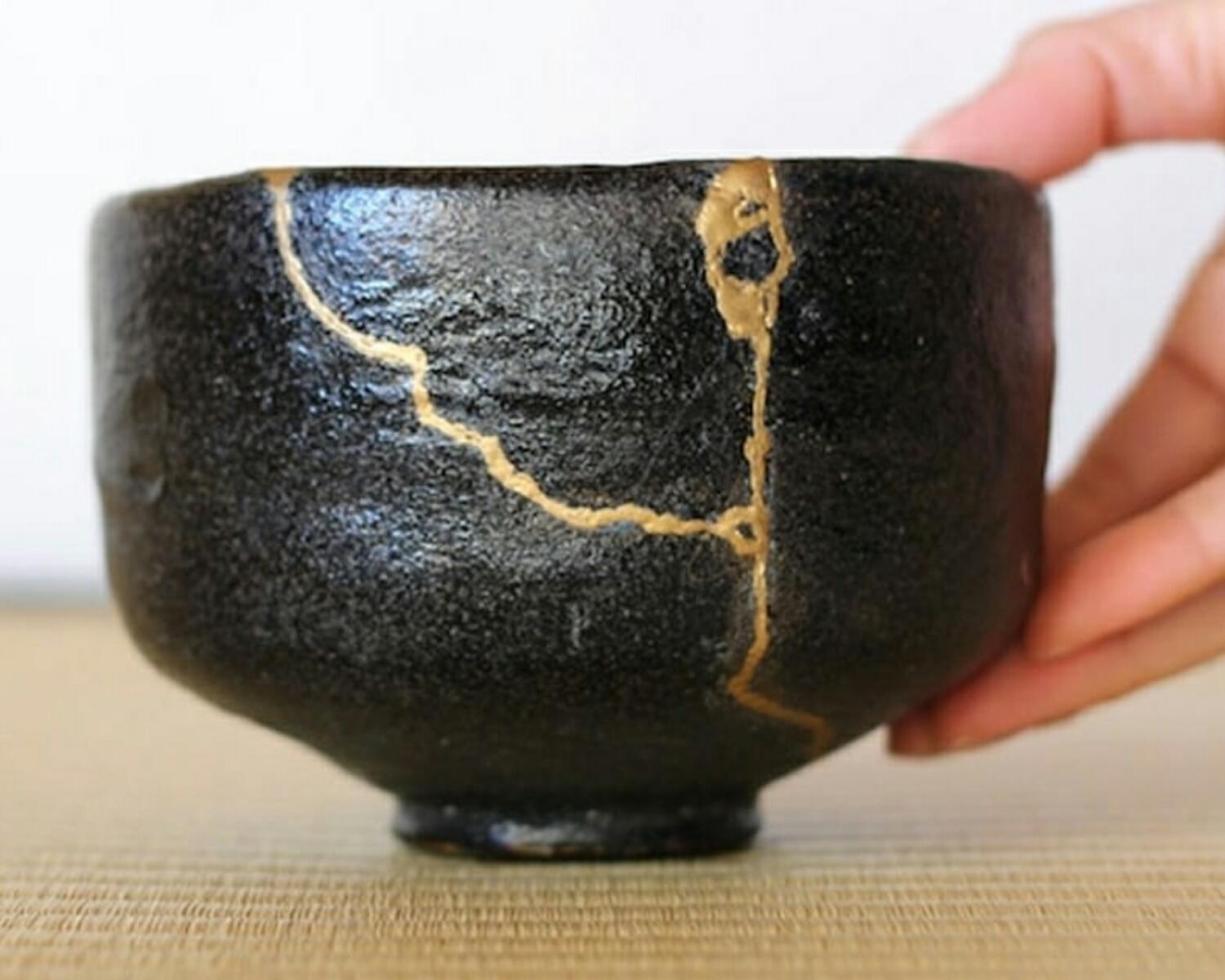 3.See beauty in all things,especially the broken and scarred