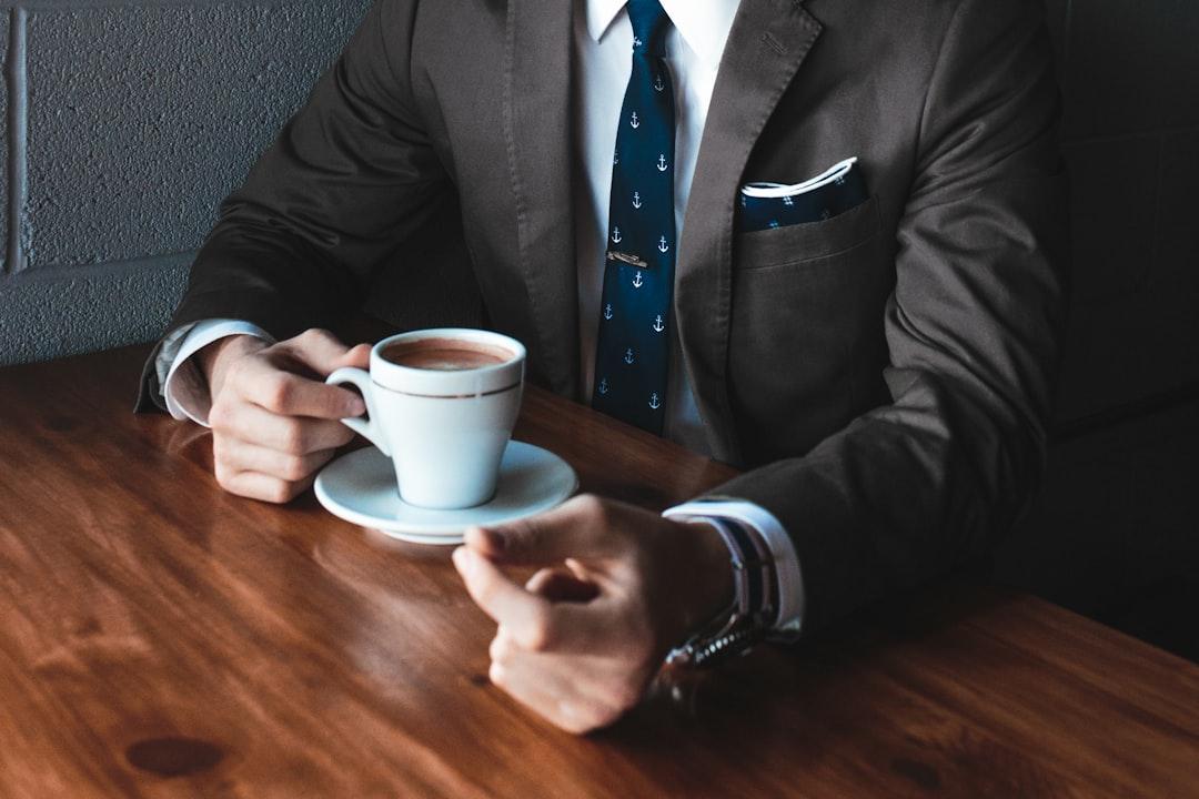 The Reality Check: Charlie Munger's Take on Fake Gurus