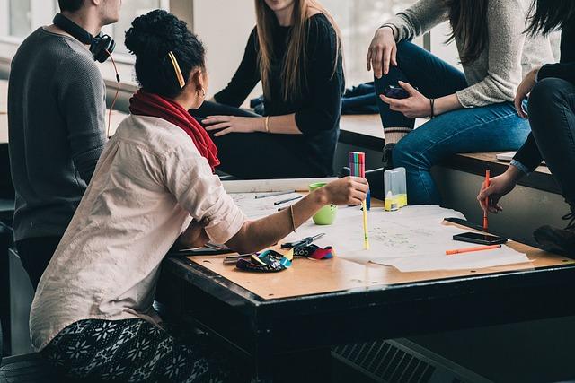 Learning to Communicate Better