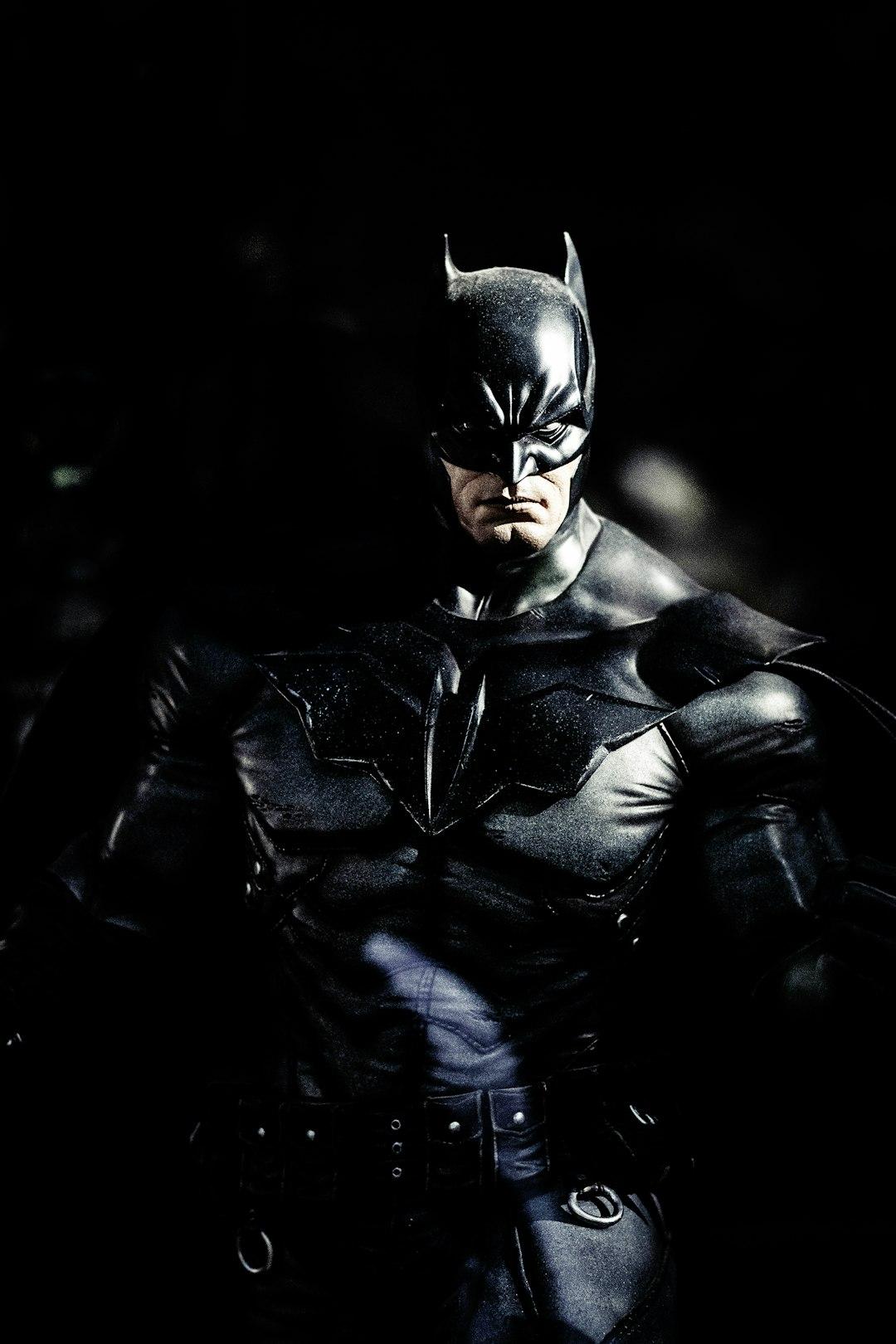 BATMAN BEGINS