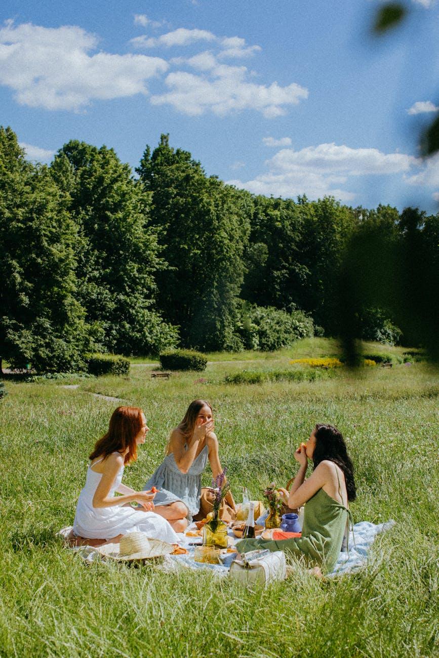 4. Surround Yourself with Good Friends